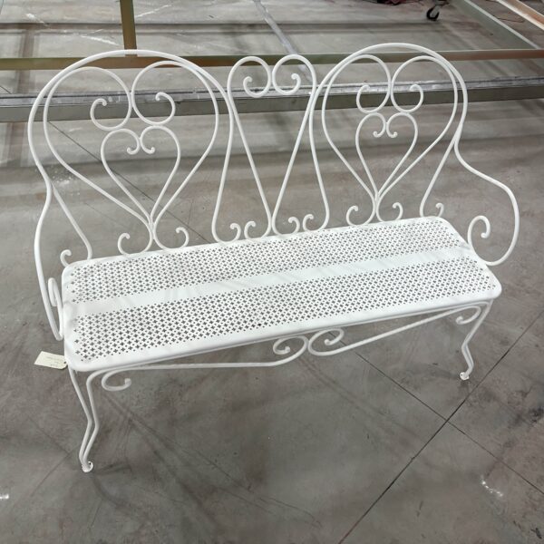 Banc d'extérieur rénové RAL 9010 : fine texture